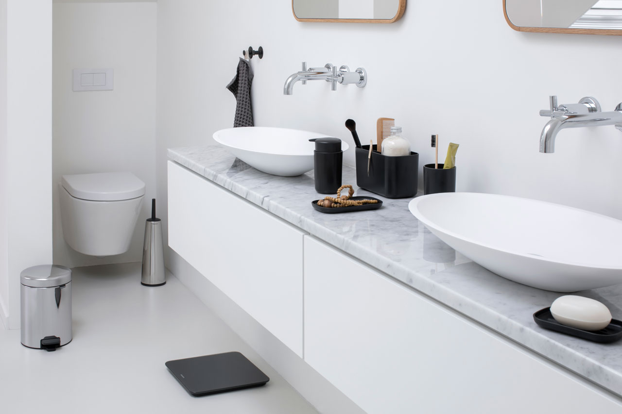 ReNew Toilet Accessory Set - toilet brush and holder, toilet roll holder and toilet roll dispenser - Brilliant Steel-7029